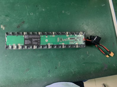 正确给电动电池充放电使用可以延长其使用寿命。