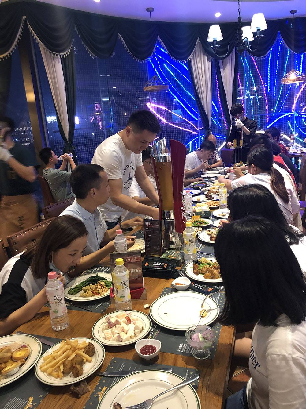 入秋后的第一顿聚餐，记营销中心9月聚餐的那些事儿